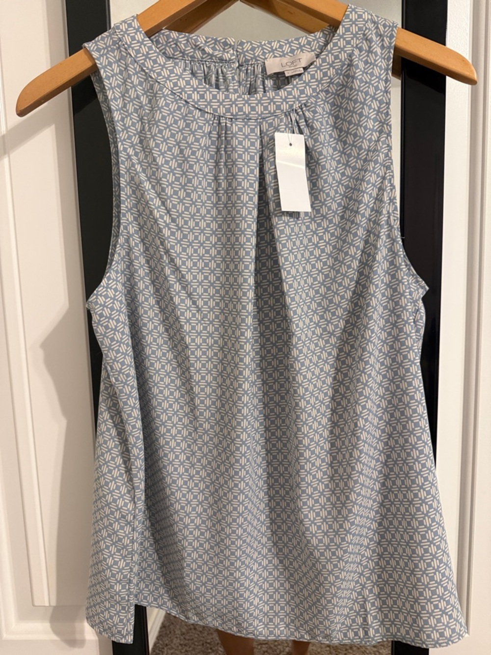 LOFT Light Blue and White Geometric Sleeveless Camisole